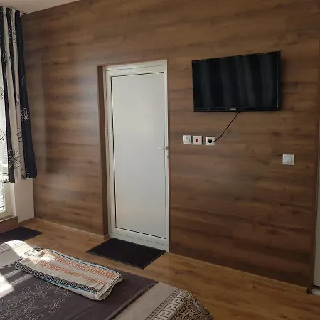 Guest House Nati Баня